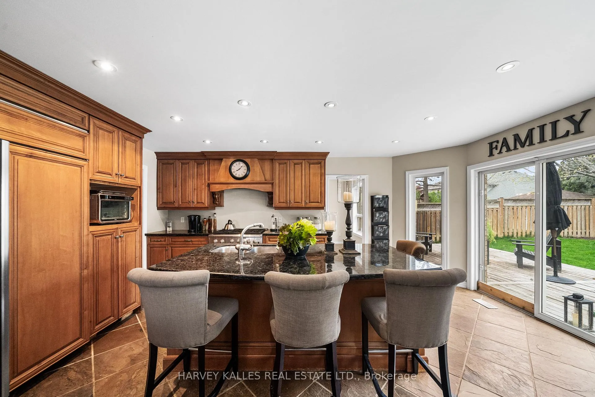 Photo 10 of 2139 Bushtrail Court, Burlington, Rose — HOMEH
