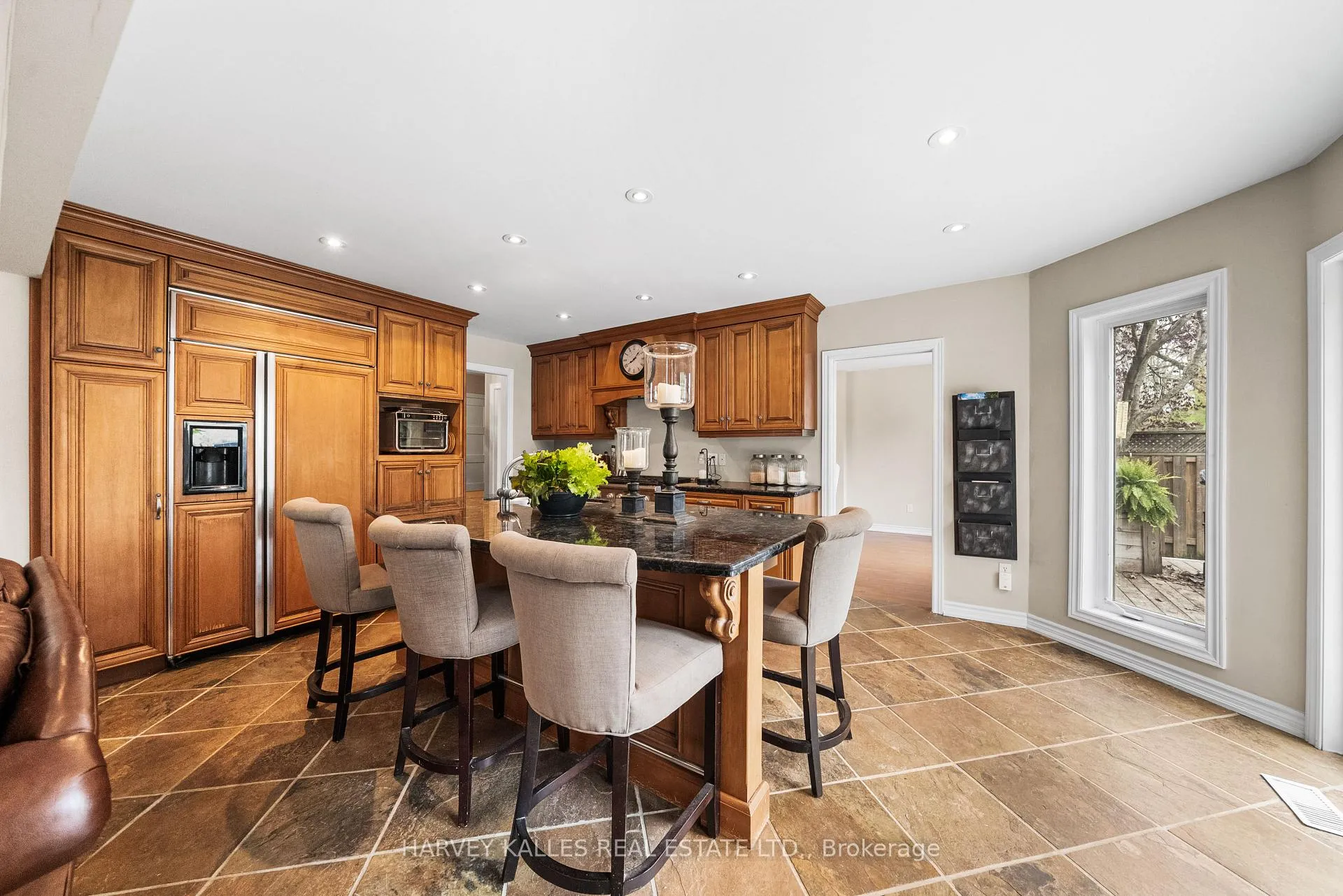 Photo 12 of 2139 Bushtrail Court, Burlington, Rose — HOMEH