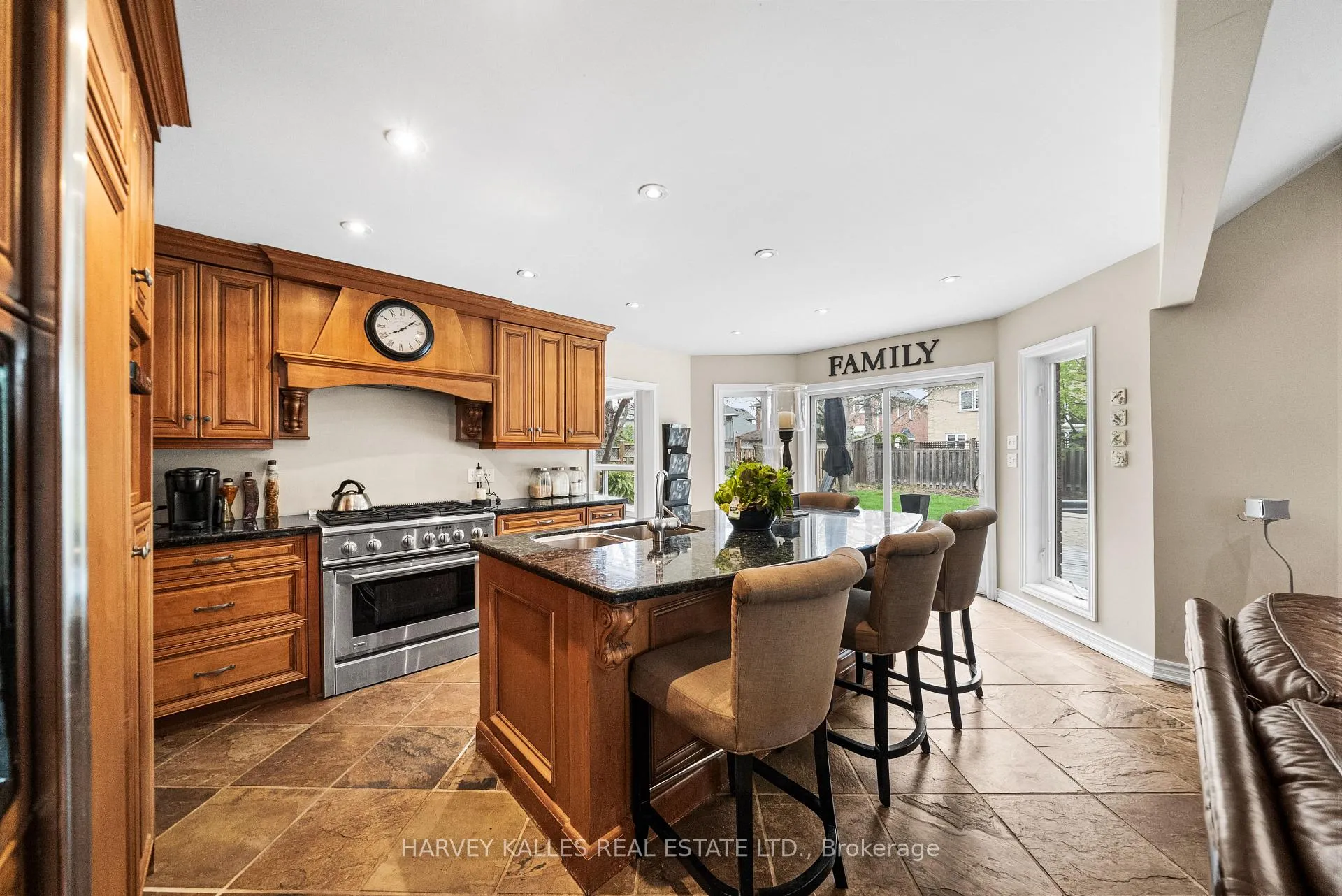 Photo 13 of 2139 Bushtrail Court, Burlington, Rose — HOMEH