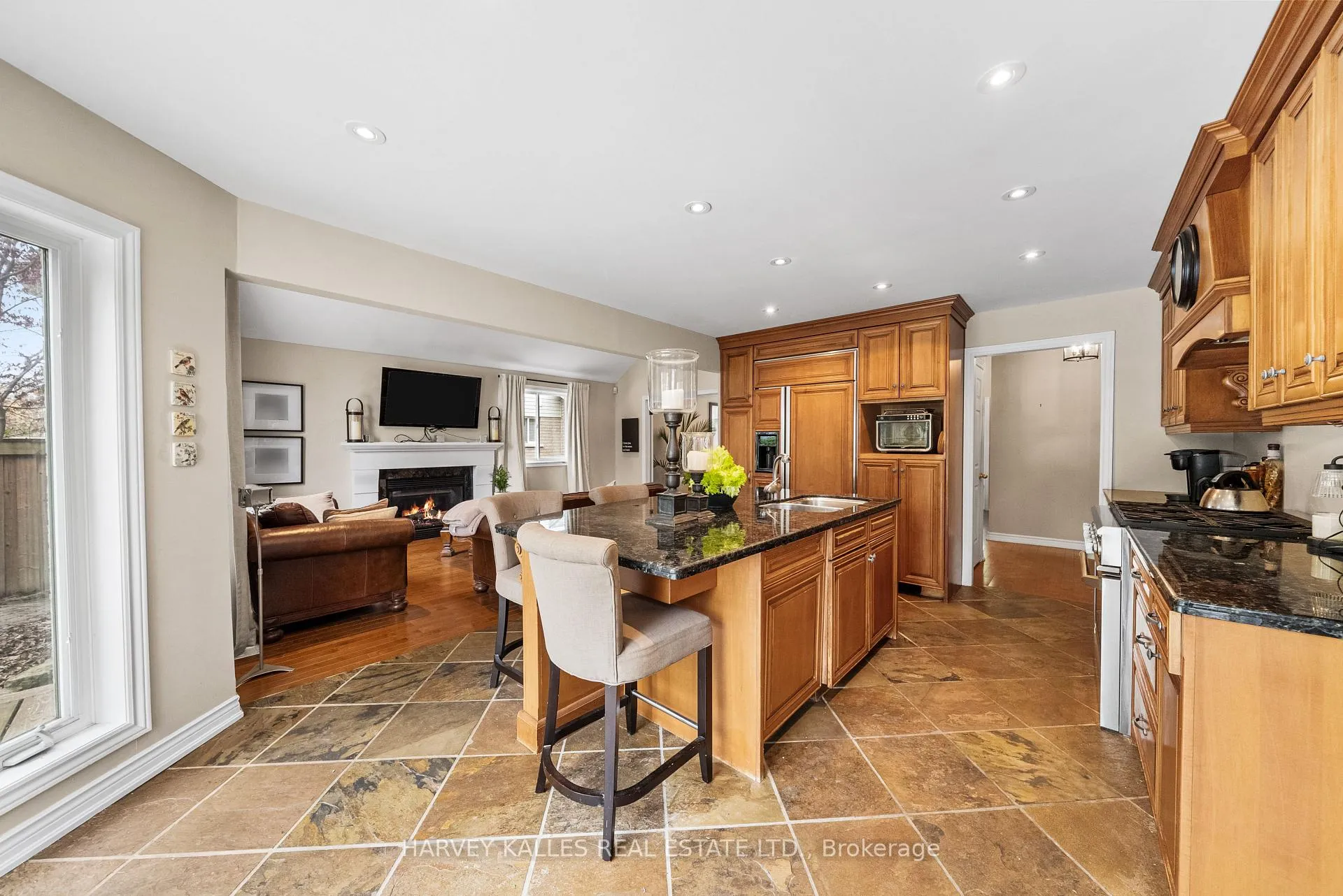 Photo 14 of 2139 Bushtrail Court, Burlington, Rose — HOMEH