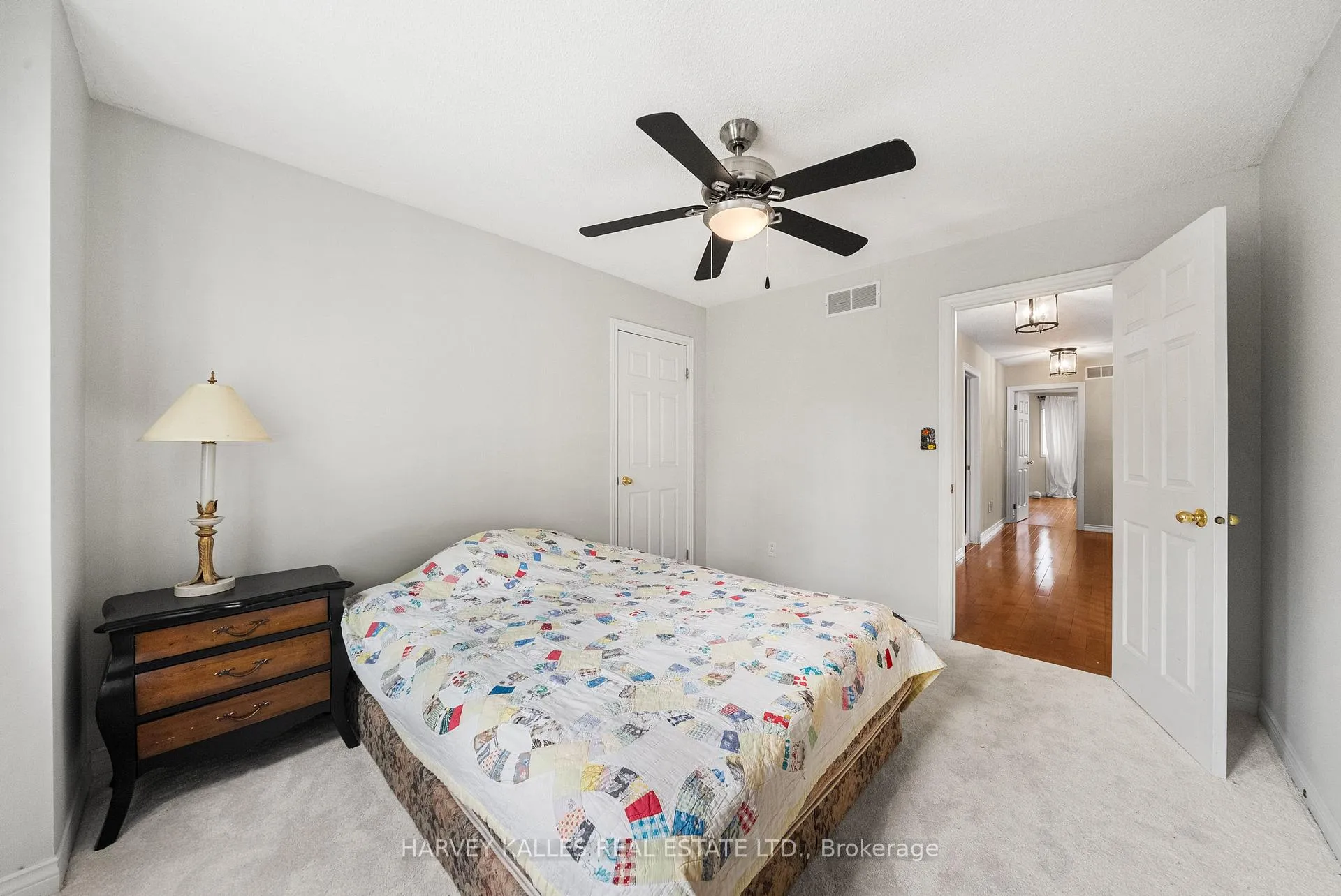 Photo 31 of 2139 Bushtrail Court, Burlington, Rose — HOMEH