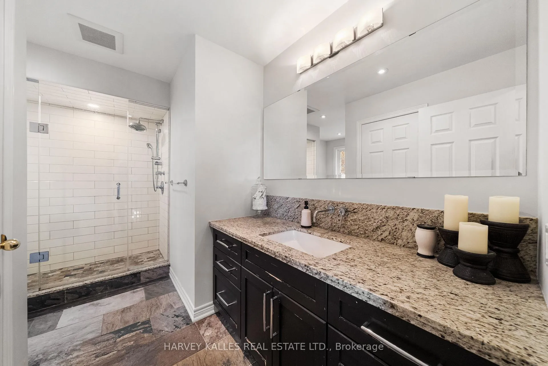 Photo 32 of 2139 Bushtrail Court, Burlington, Rose — HOMEH