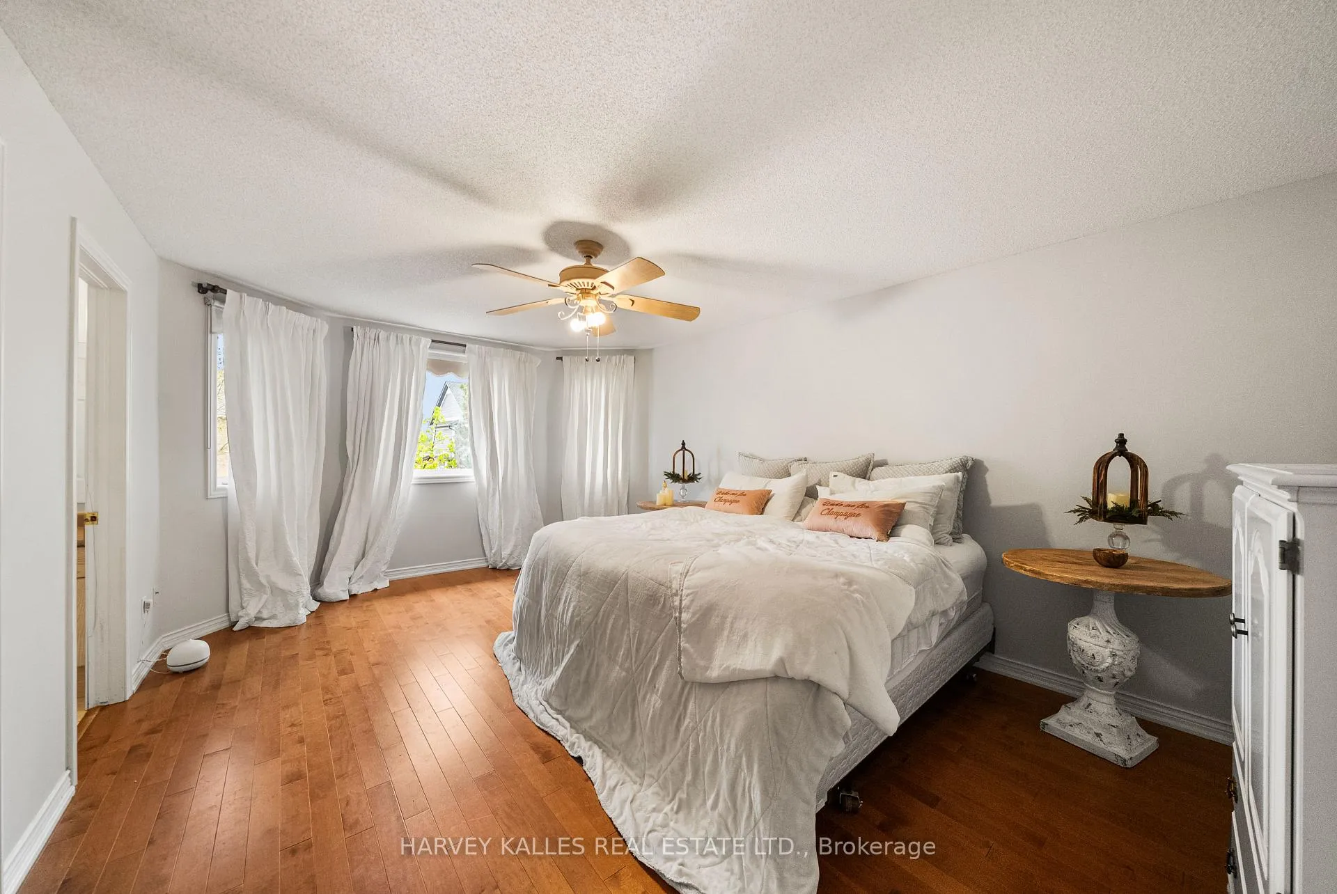 Photo 36 of 2139 Bushtrail Court, Burlington, Rose — HOMEH