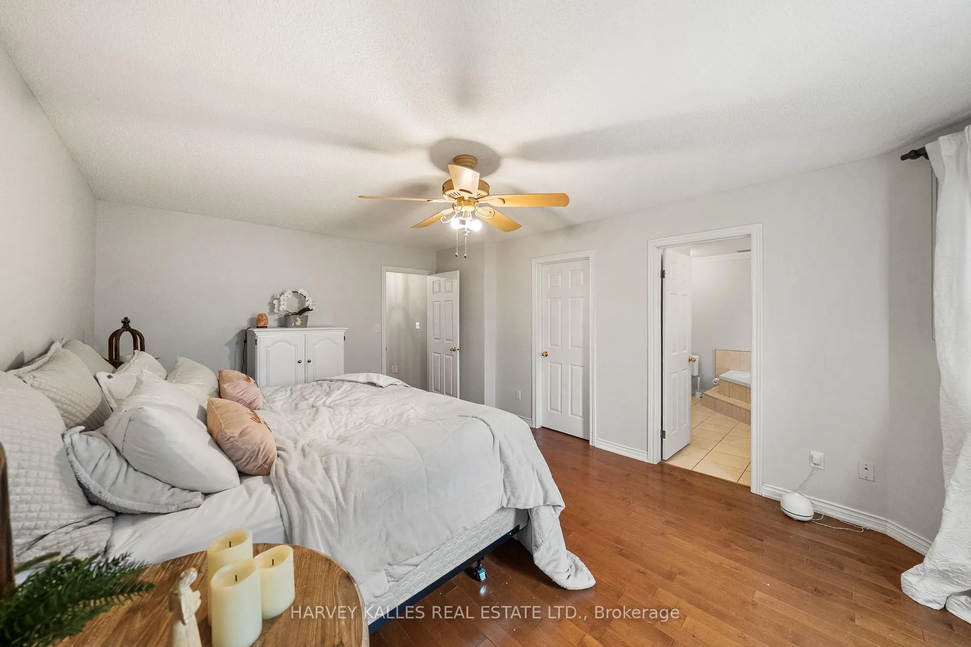 Photo 37 of 2139 Bushtrail Court, Burlington, Rose — HOMEH