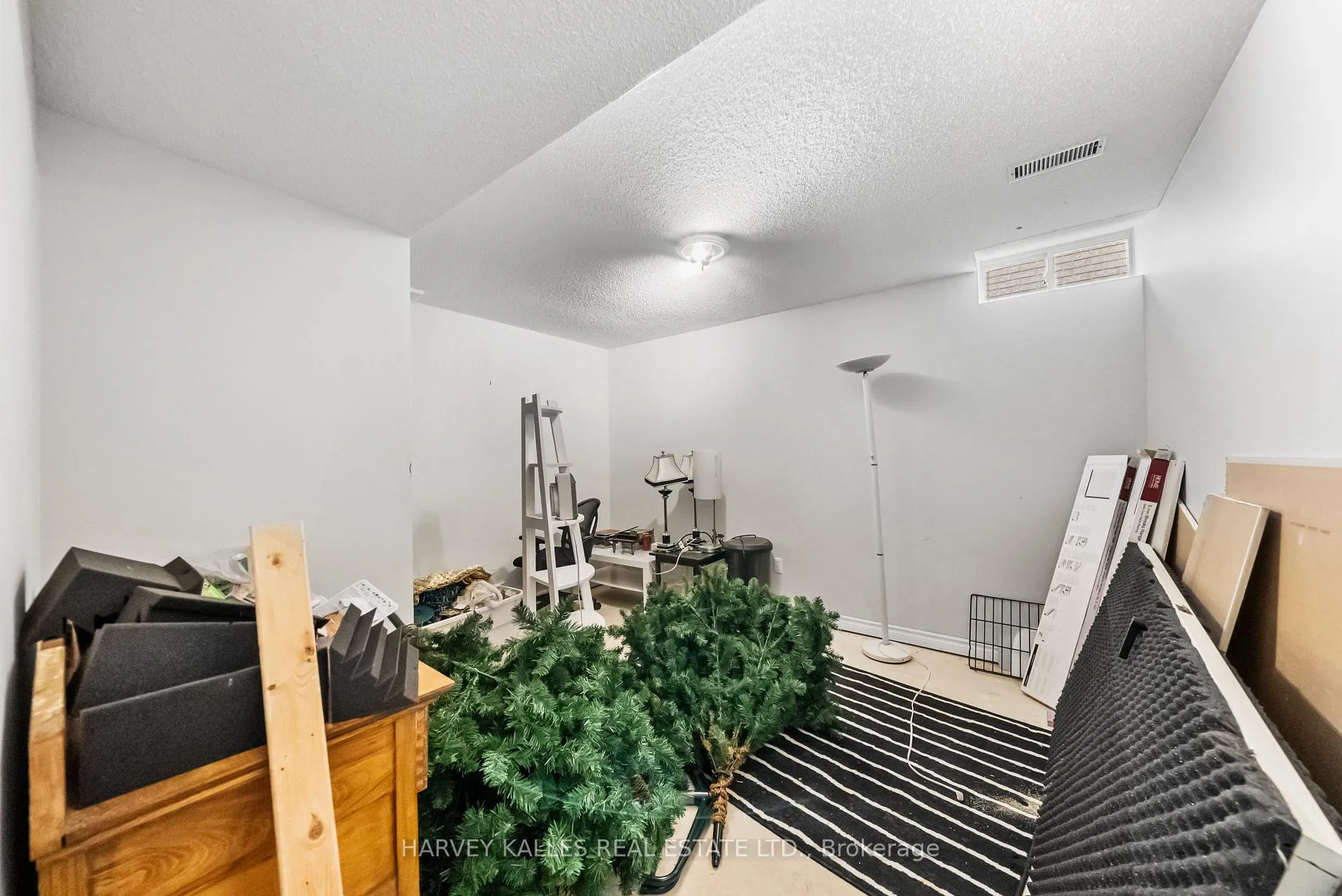 Photo 41 of 2139 Bushtrail Court, Burlington, Rose — HOMEH