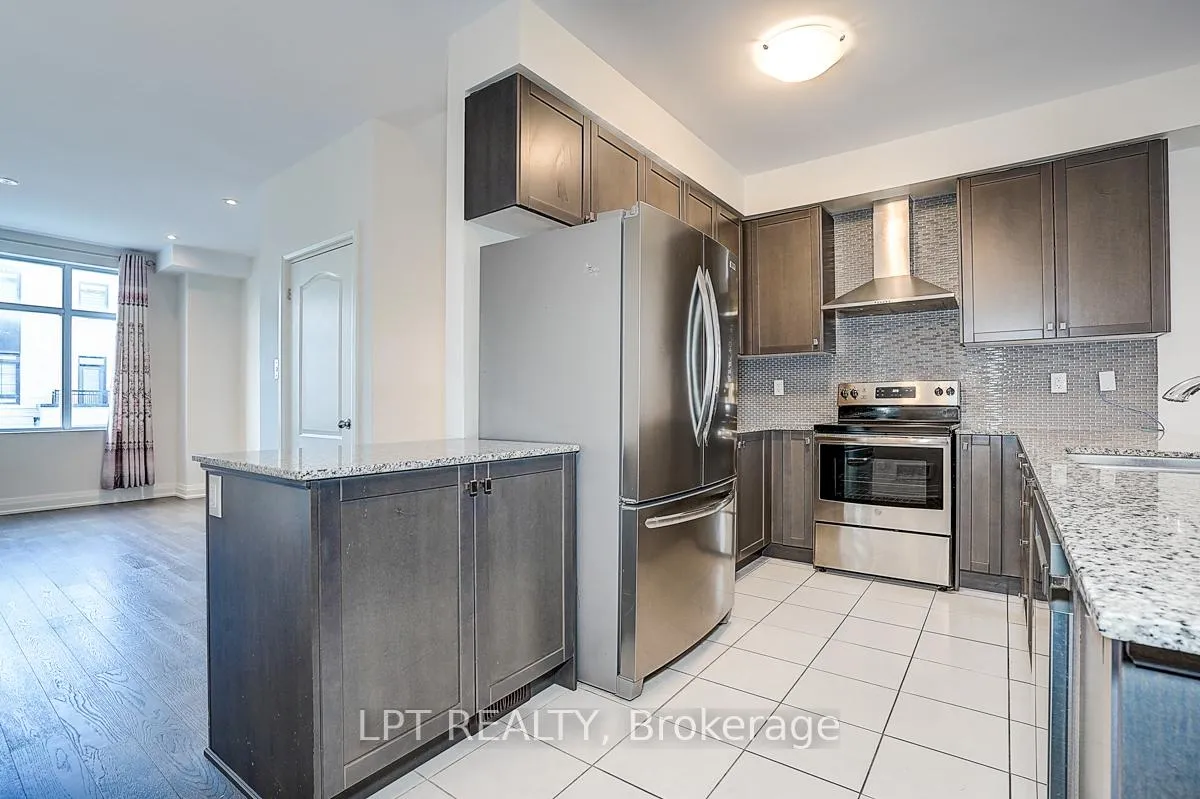 Photo 15 of 84 William Saville Street, Markham, Unionville — HOMEH