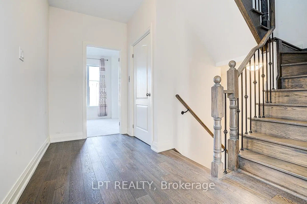 Photo 18 of 84 William Saville Street, Markham, Unionville — HOMEH