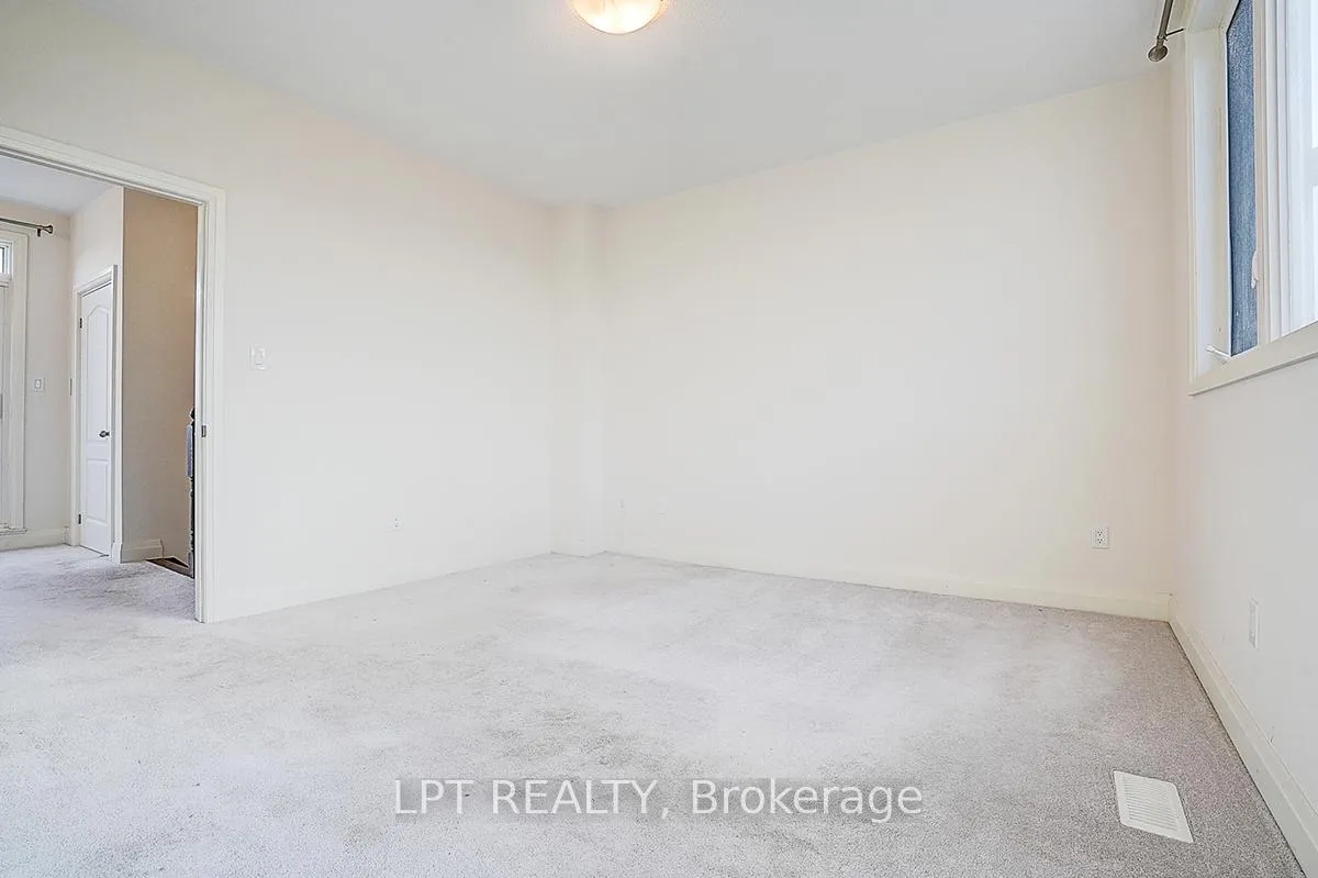Photo 36 of 84 William Saville Street, Markham, Unionville — HOMEH