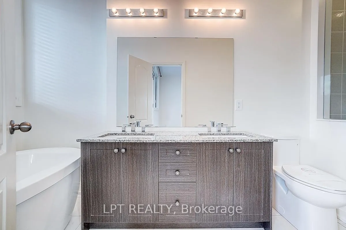 Photo 37 of 84 William Saville Street, Markham, Unionville — HOMEH