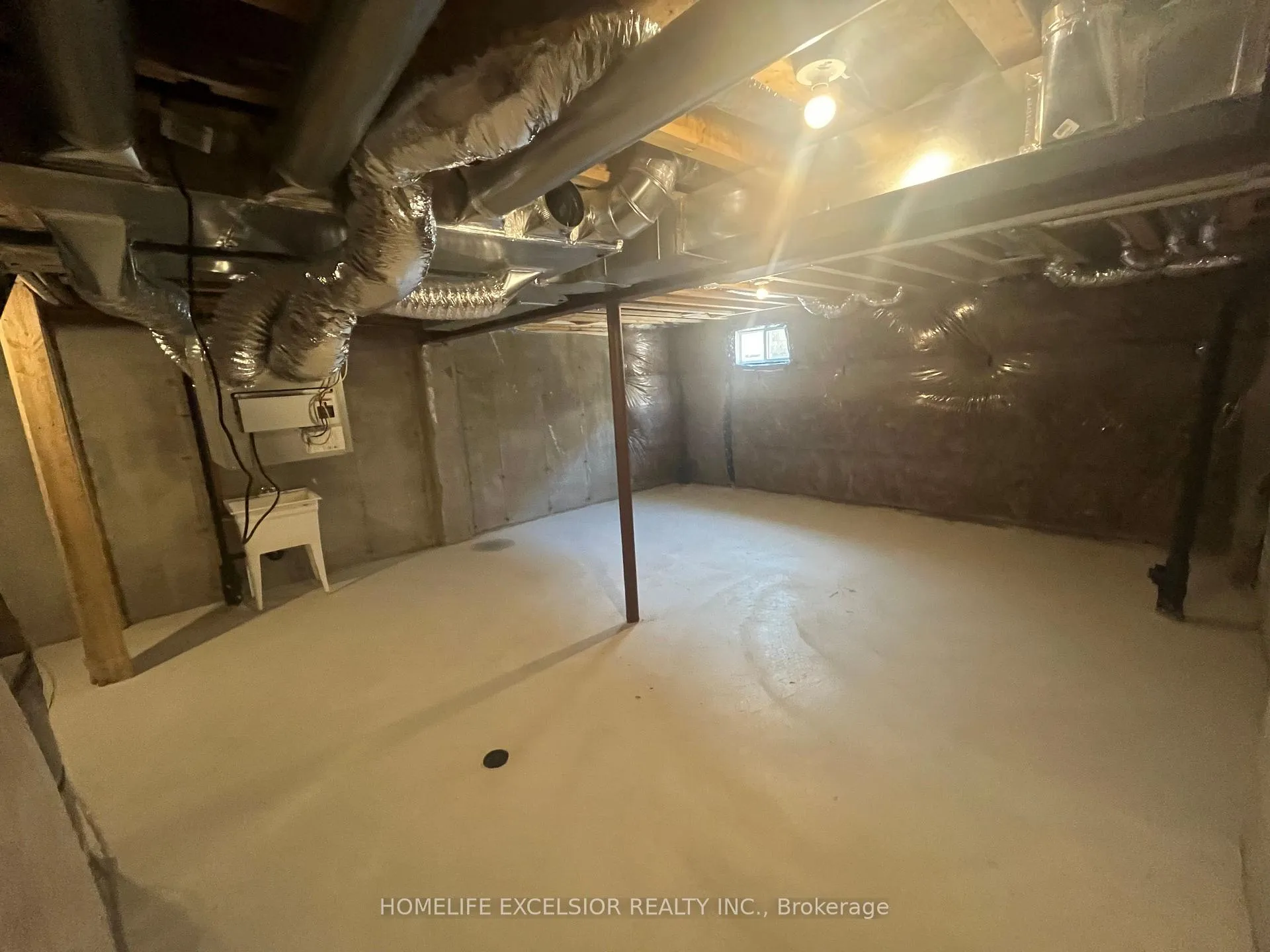 Photo 13 of 974 Crowsnest Hollow, Pickering, Rural Pickering — HOMEH