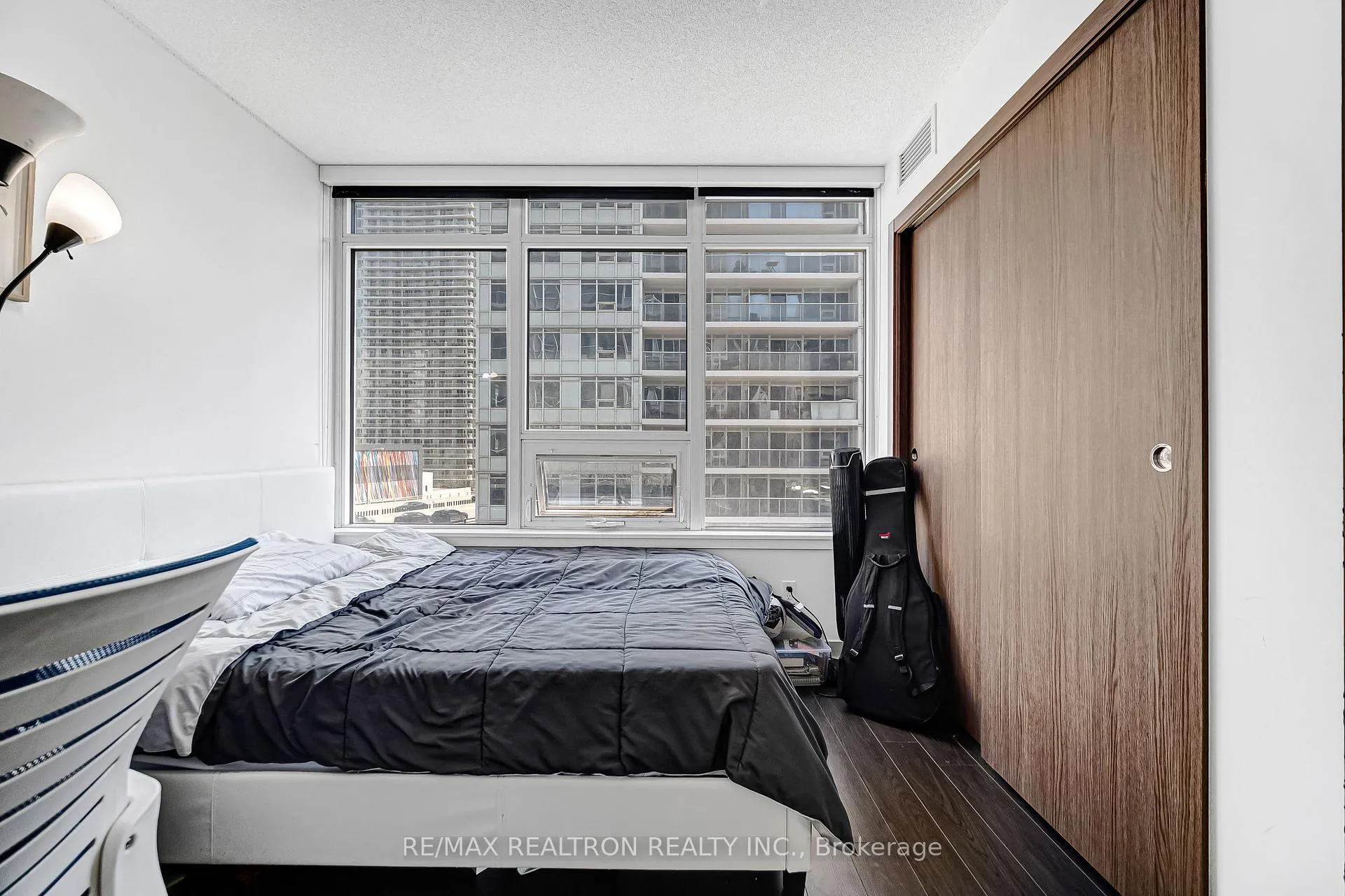 Photo 22 of Unit 811, 19 Bathurst Street, Toronto, Waterfront Communities — HOMEH