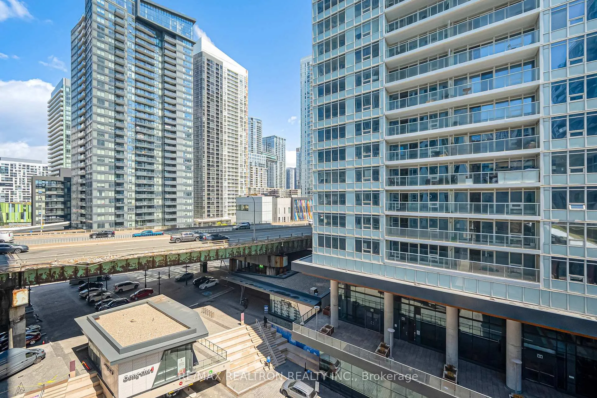 Photo 34 of Unit 811, 19 Bathurst Street, Toronto, Waterfront Communities — HOMEH