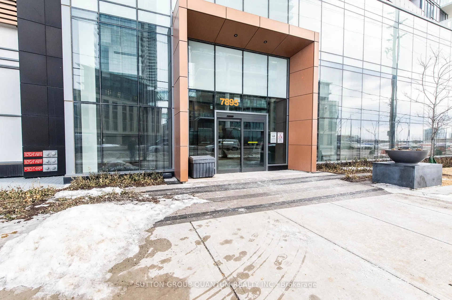 Photo 2 of Unit 1712, 7895 Jane Street, Vaughan, Concord — HOMEH