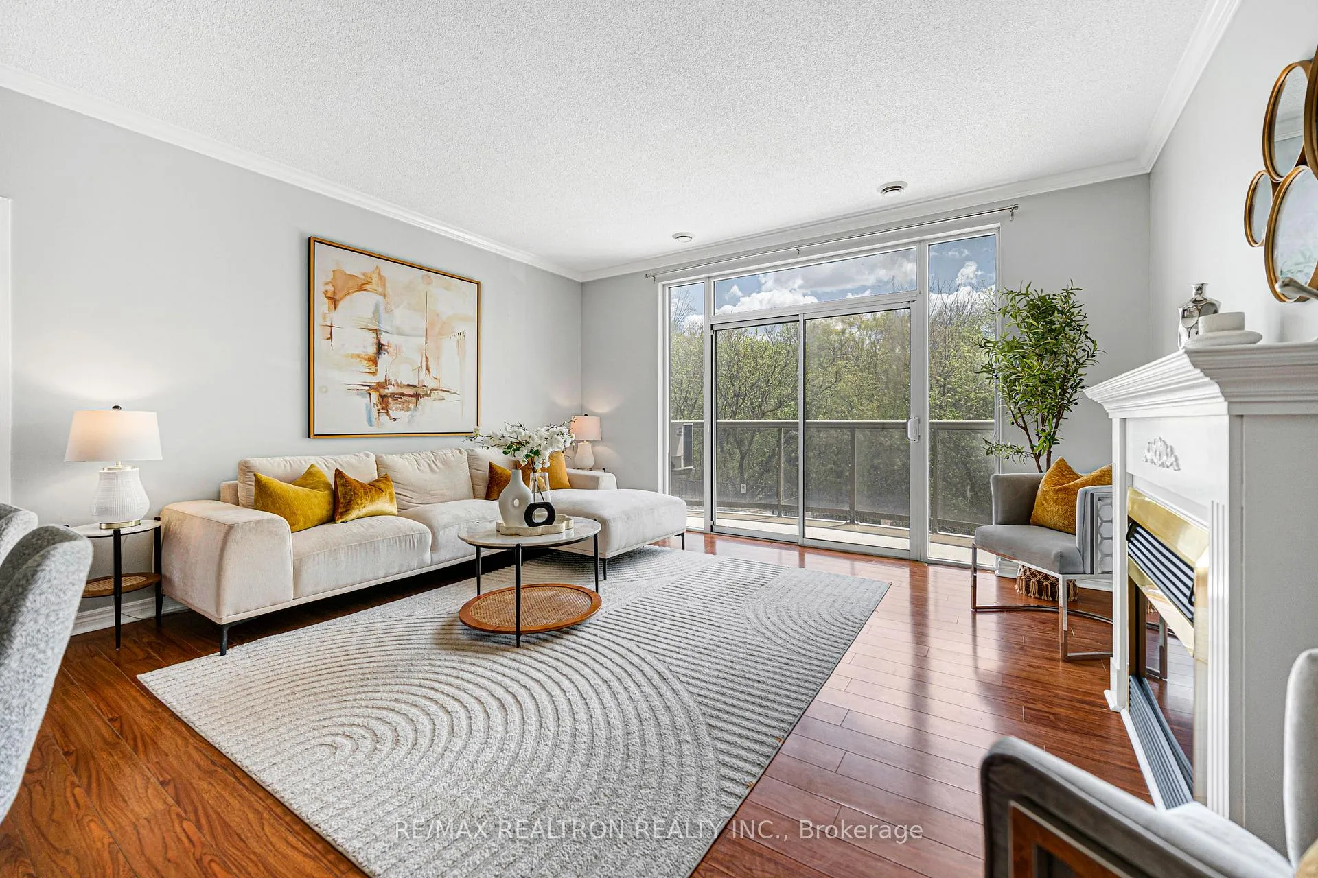 Photo 2 of Unit 203, 255 Keats Way, Waterloo, Beechwood — HOMEH