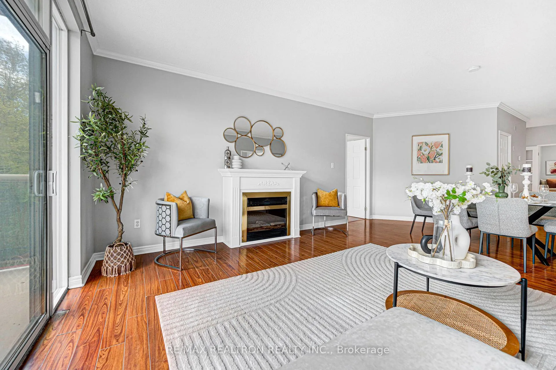 Photo 6 of Unit 203, 255 Keats Way, Waterloo, Beechwood — HOMEH