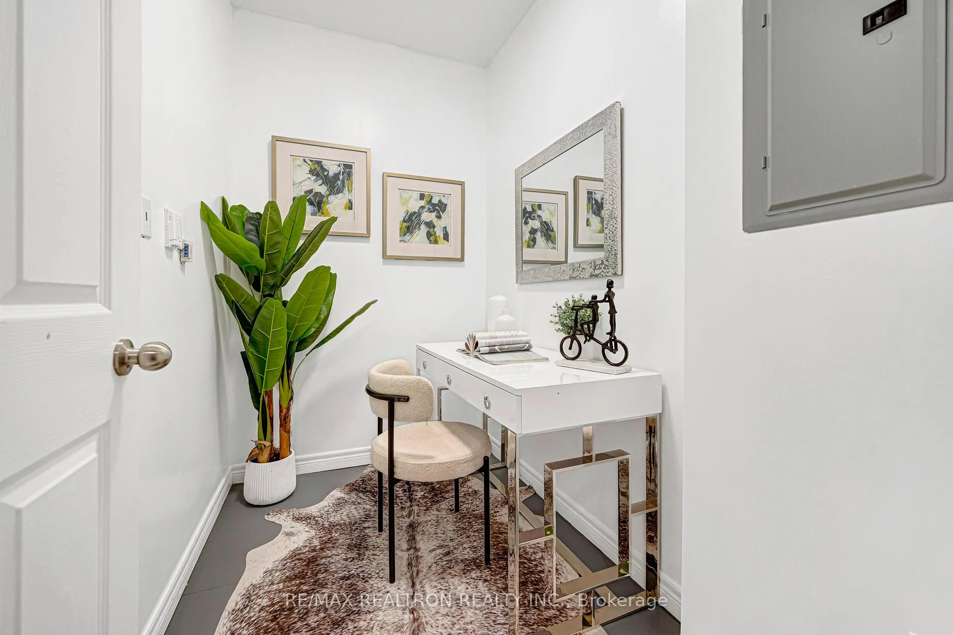 Photo 19 of Unit 203, 255 Keats Way, Waterloo, Beechwood — HOMEH