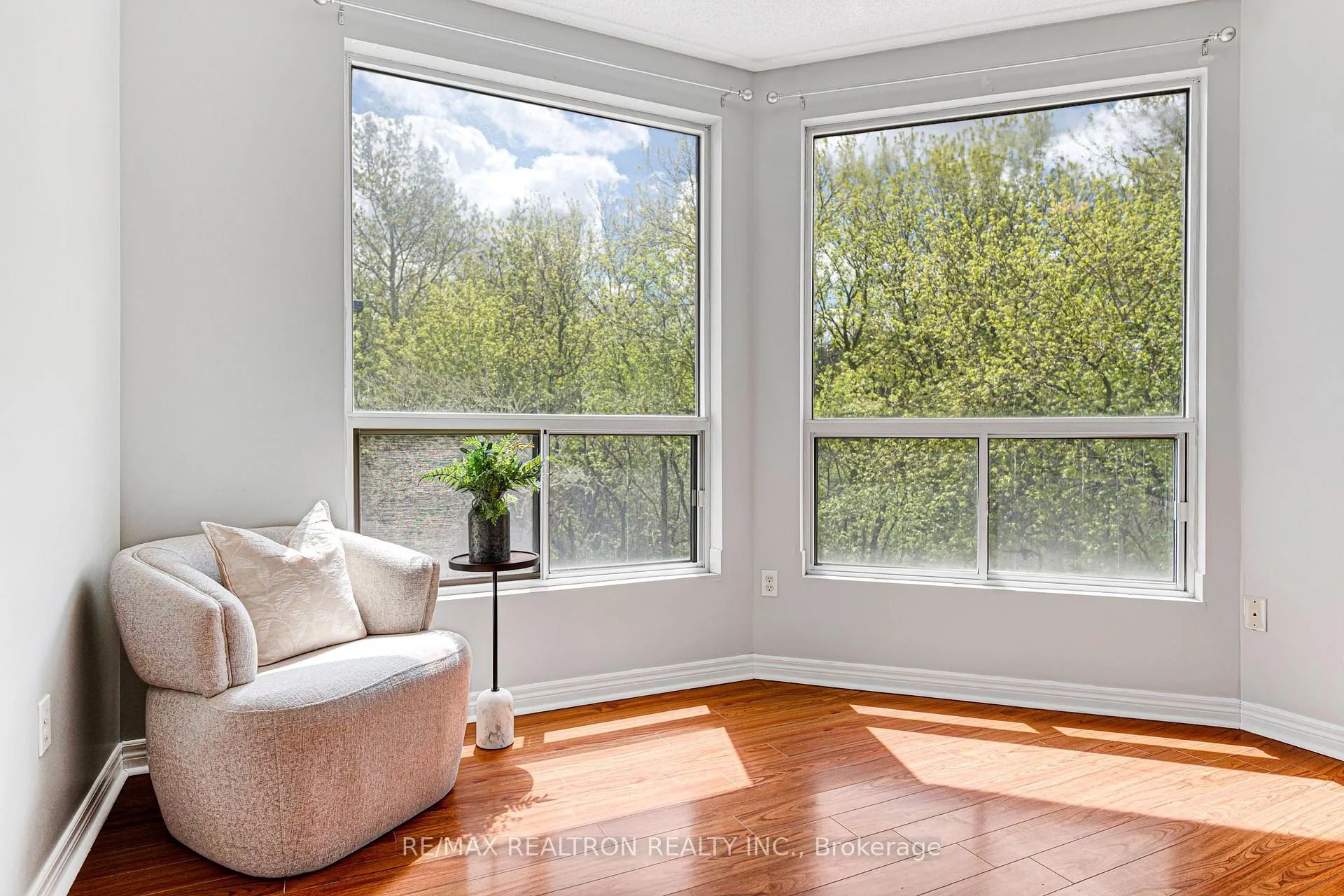 Photo 37 of Unit 203, 255 Keats Way, Waterloo, Beechwood — HOMEH