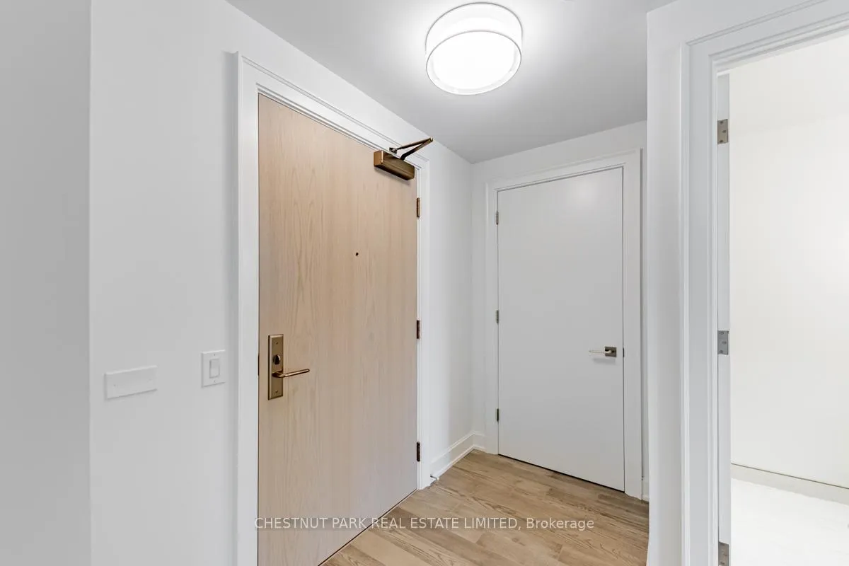 Photo 5 of Unit 512, 1 Strathgowan Avenue, Toronto, Lawrence Park South — HOMEH