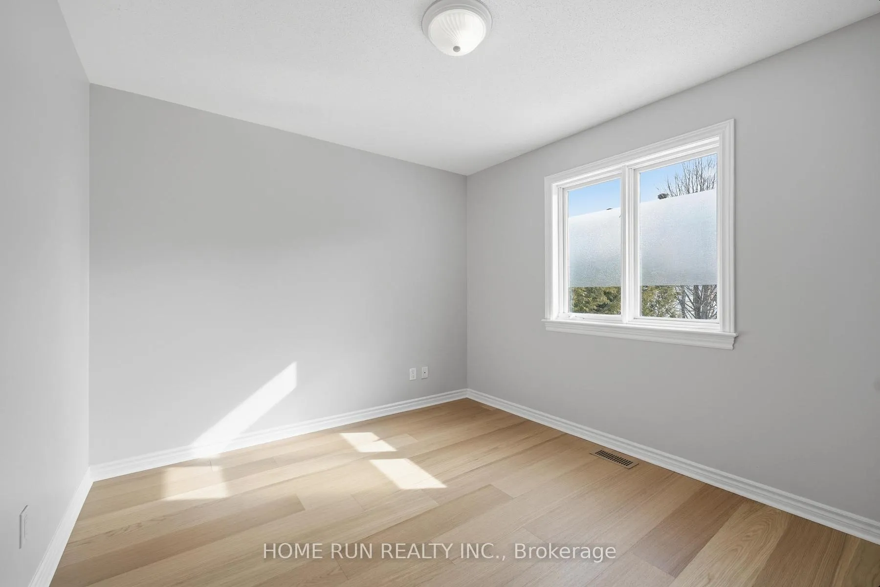 Photo 37 of 141 Steeple Chase Drive N, Ottawa, Kanata - Bridlewood — HOMEH