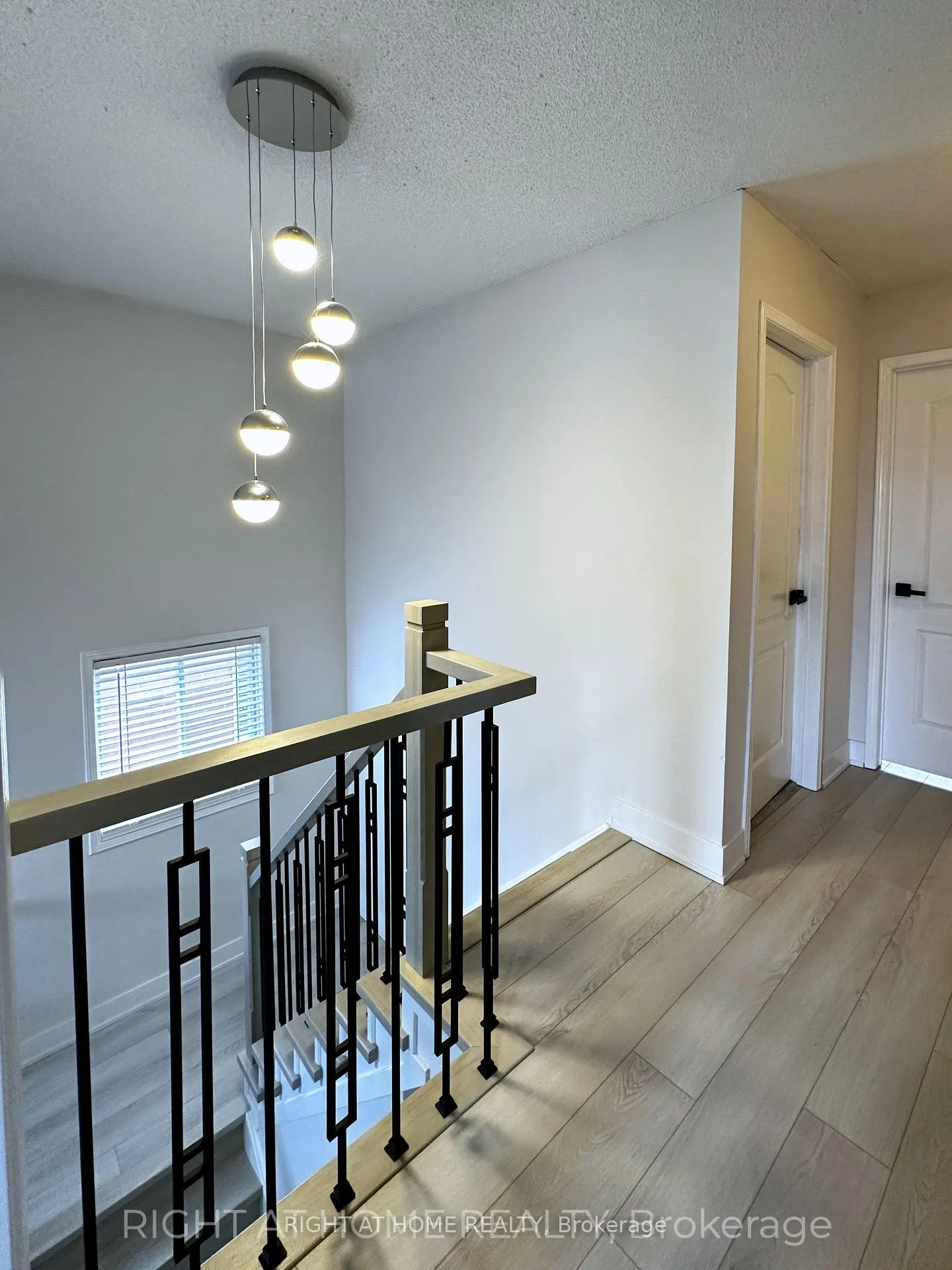 Photo 11 of 42 Brownell Street, Whitby, Rolling Acres — HOMEH