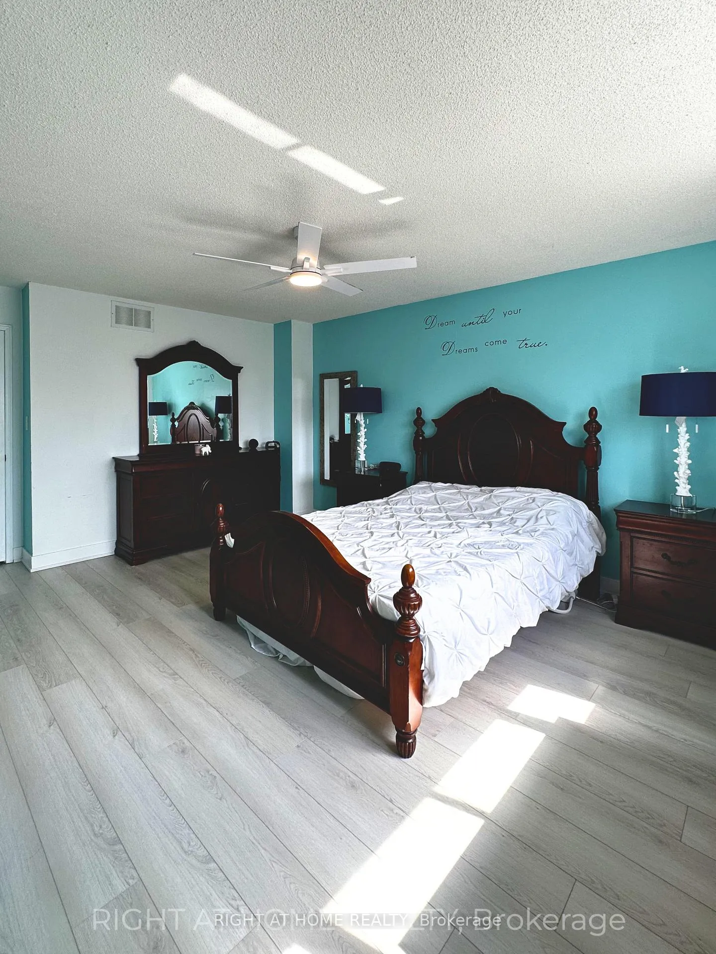 Photo 13 of 42 Brownell Street, Whitby, Rolling Acres — HOMEH