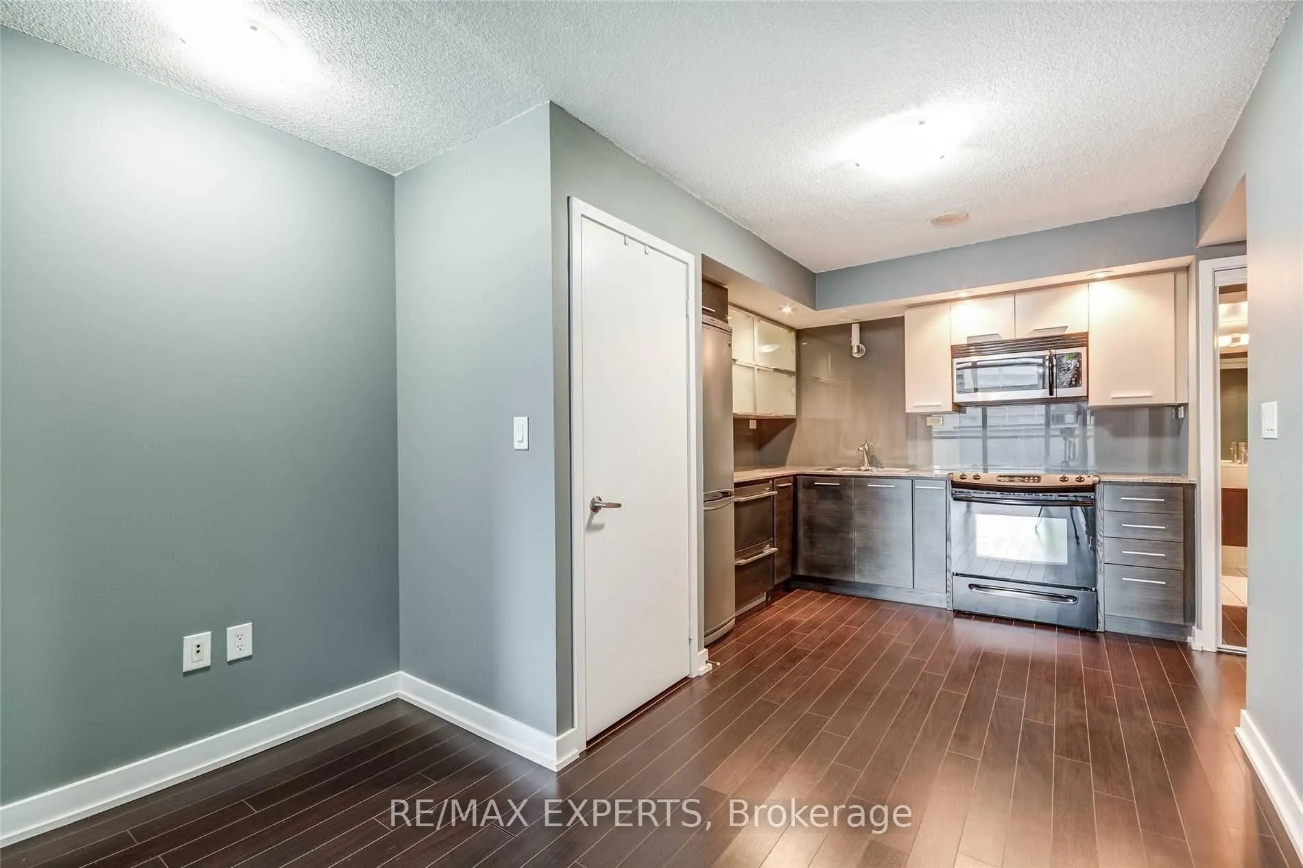 Photo 9 of Unit 605, 8 Telegram Mews, Toronto, Waterfront Communities — HOMEH