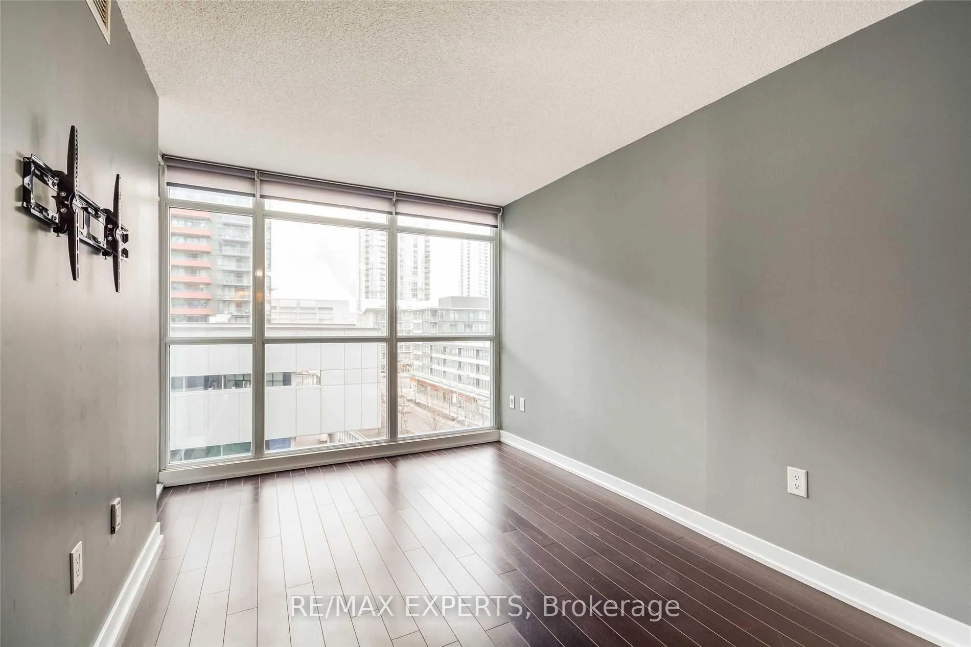 Photo 14 of Unit 605, 8 Telegram Mews, Toronto, Waterfront Communities — HOMEH