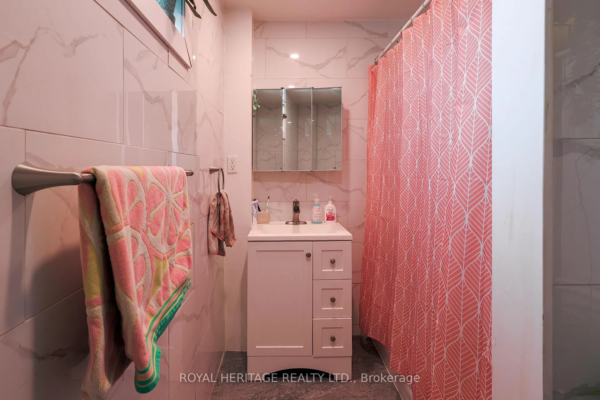 Photo 5 of 515 Park Street N, Peterborough, Town Ward 3 — HOMEH
