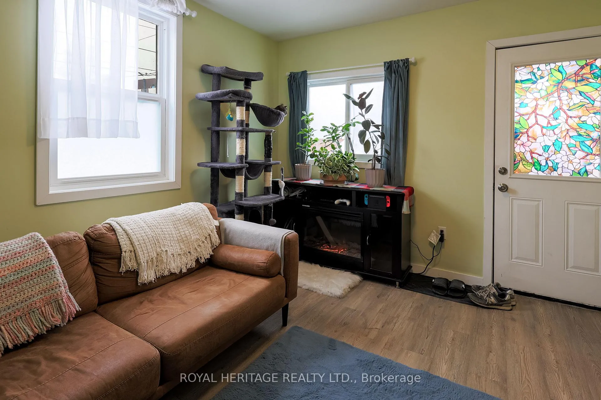 Photo 9 of 515 Park Street N, Peterborough, Town Ward 3 — HOMEH
