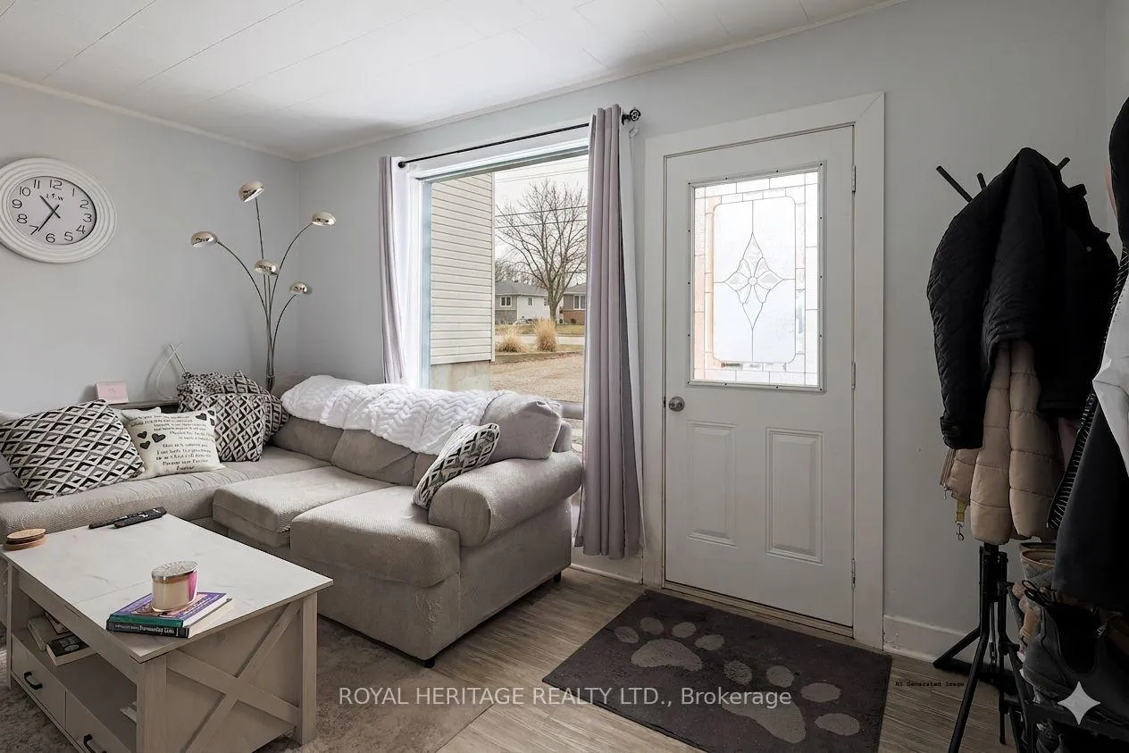 Photo 11 of 515 Park Street N, Peterborough, Town Ward 3 — HOMEH