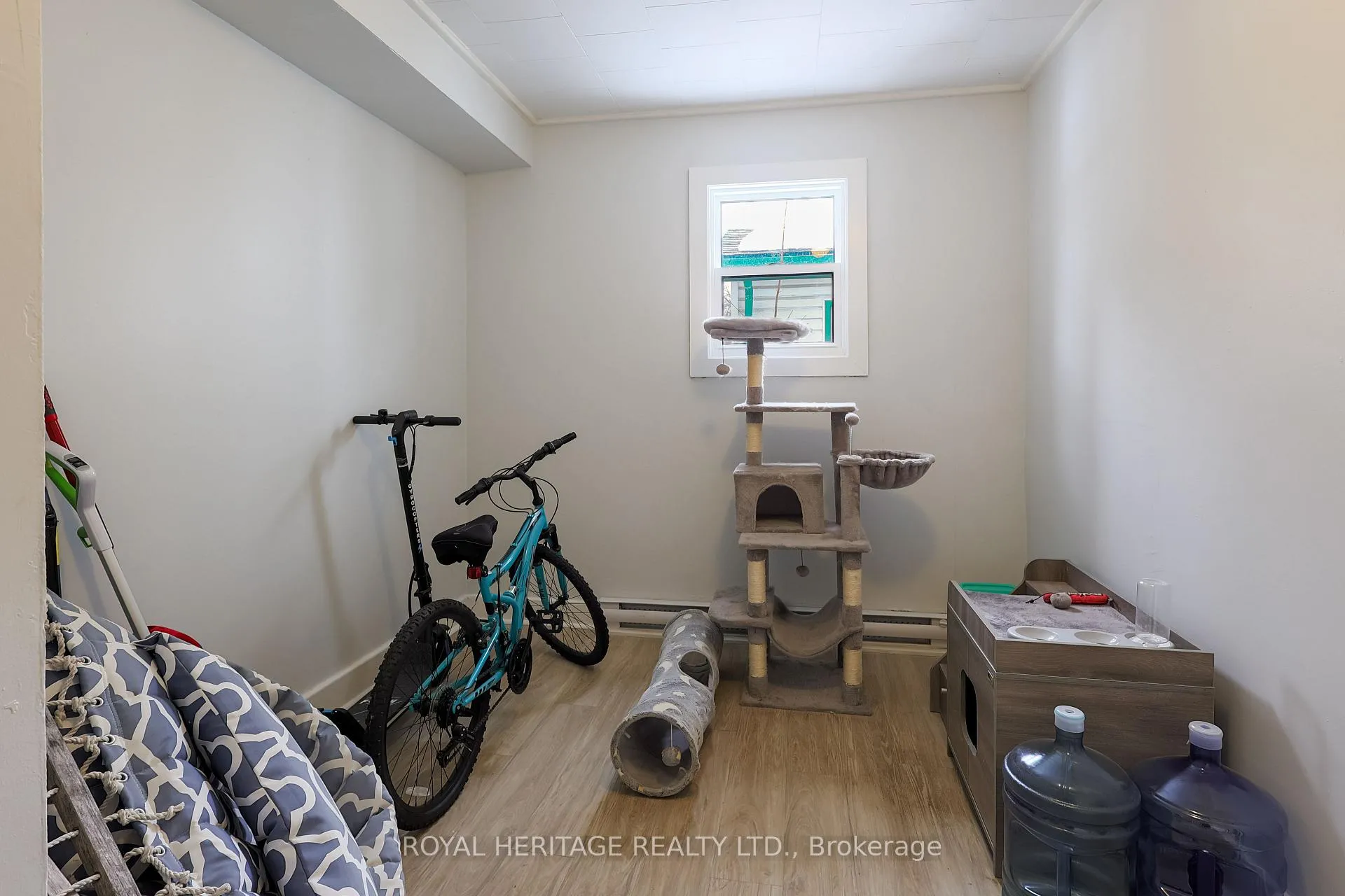 Photo 12 of 515 Park Street N, Peterborough, Town Ward 3 — HOMEH
