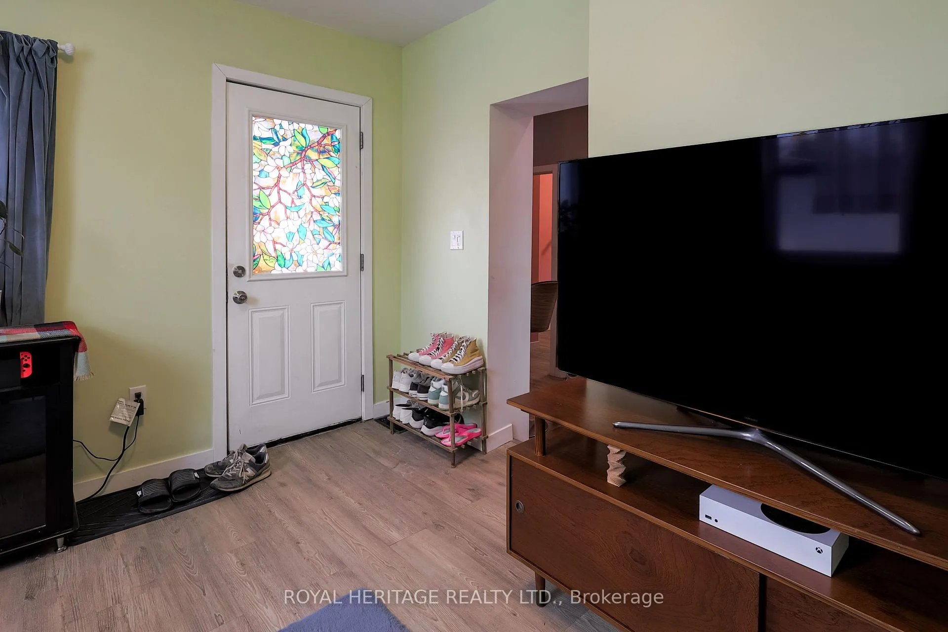 Photo 15 of 515 Park Street N, Peterborough, Town Ward 3 — HOMEH