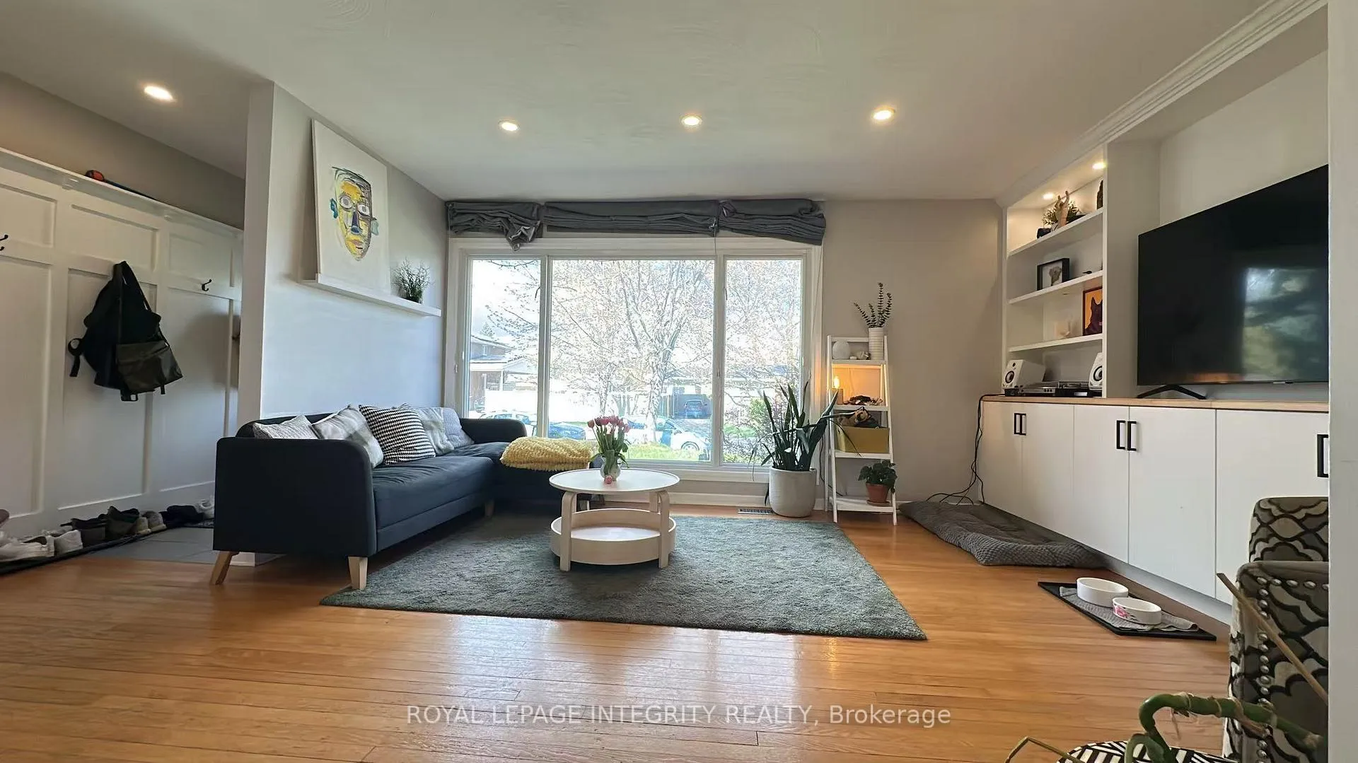Photo 5 of 870 Claude Street, Ottawa, Castle Heights/Rideau High — HOMEH