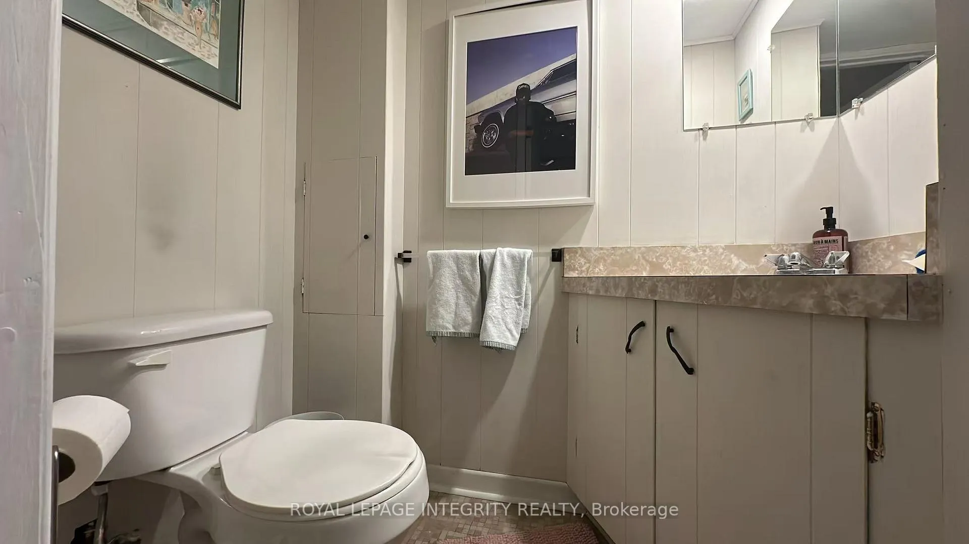 Photo 12 of 870 Claude Street, Ottawa, Castle Heights/Rideau High — HOMEH