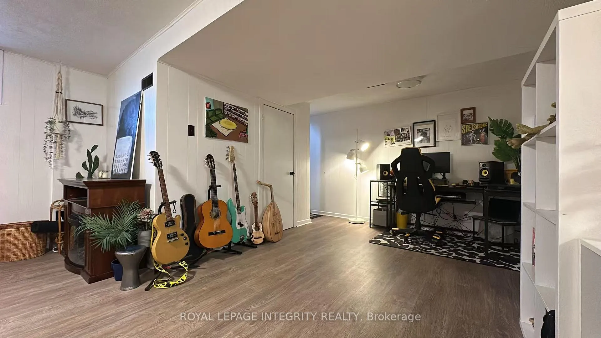 Photo 14 of 870 Claude Street, Ottawa, Castle Heights/Rideau High — HOMEH