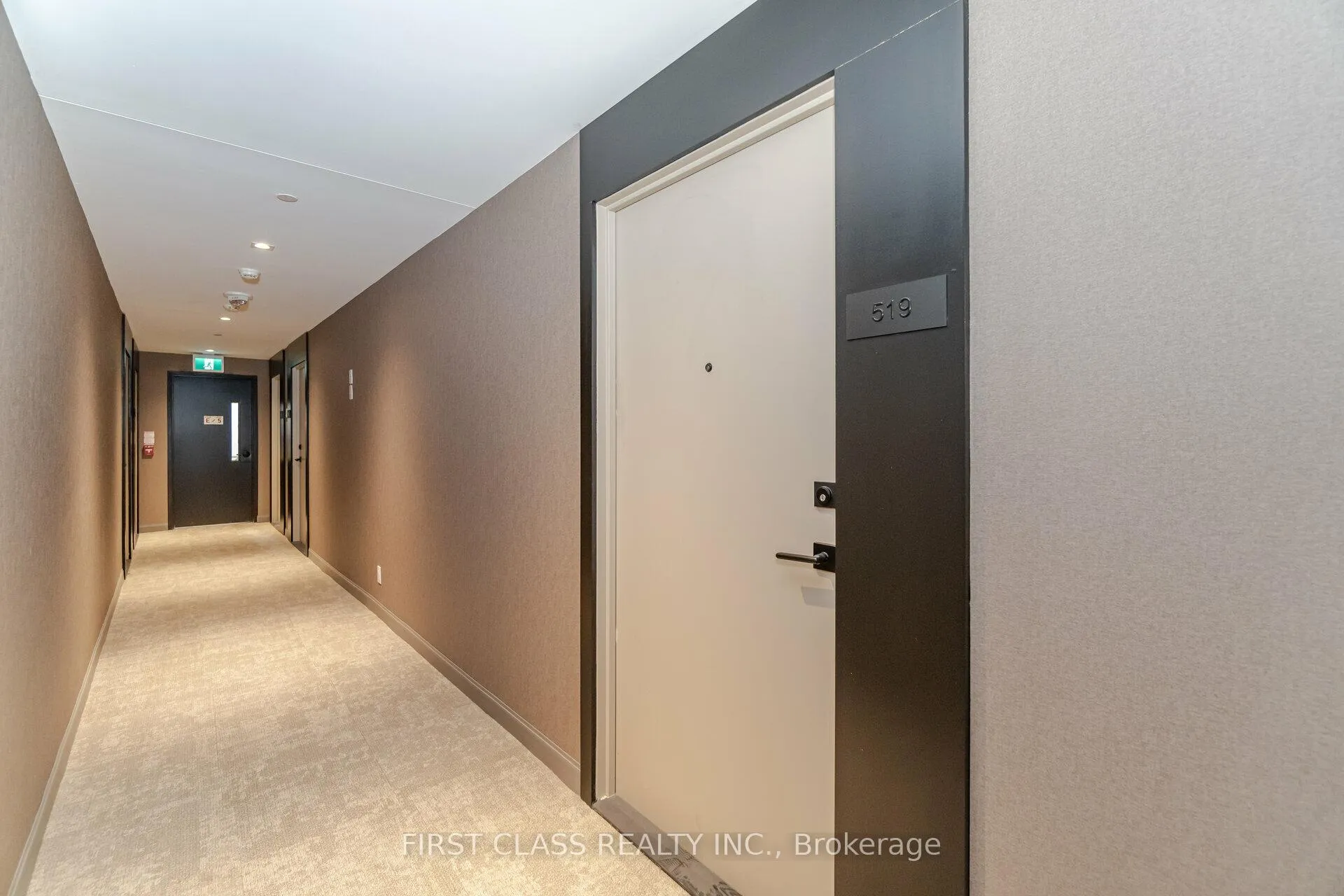 Photo 3 of Unit 519, 55 Mercer Street, Toronto, Waterfront Communities — HOMEH