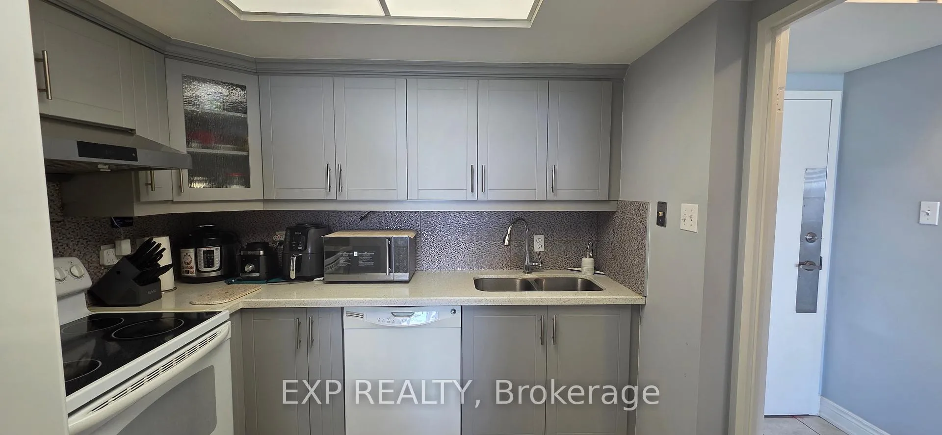Photo 21 of Unit 621, 6 Humberline Drive, Etobicoke, West Humber-Clairville — HOMEH