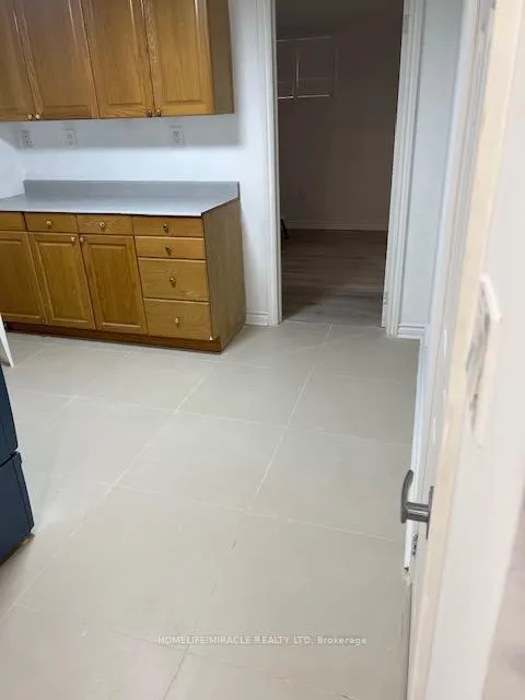 Photo 9 of 1207 Madonna Court, Pickering, Liverpool — HOMEH