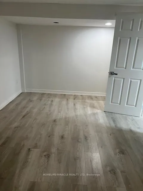 Photo 11 of 1207 Madonna Court, Pickering, Liverpool — HOMEH