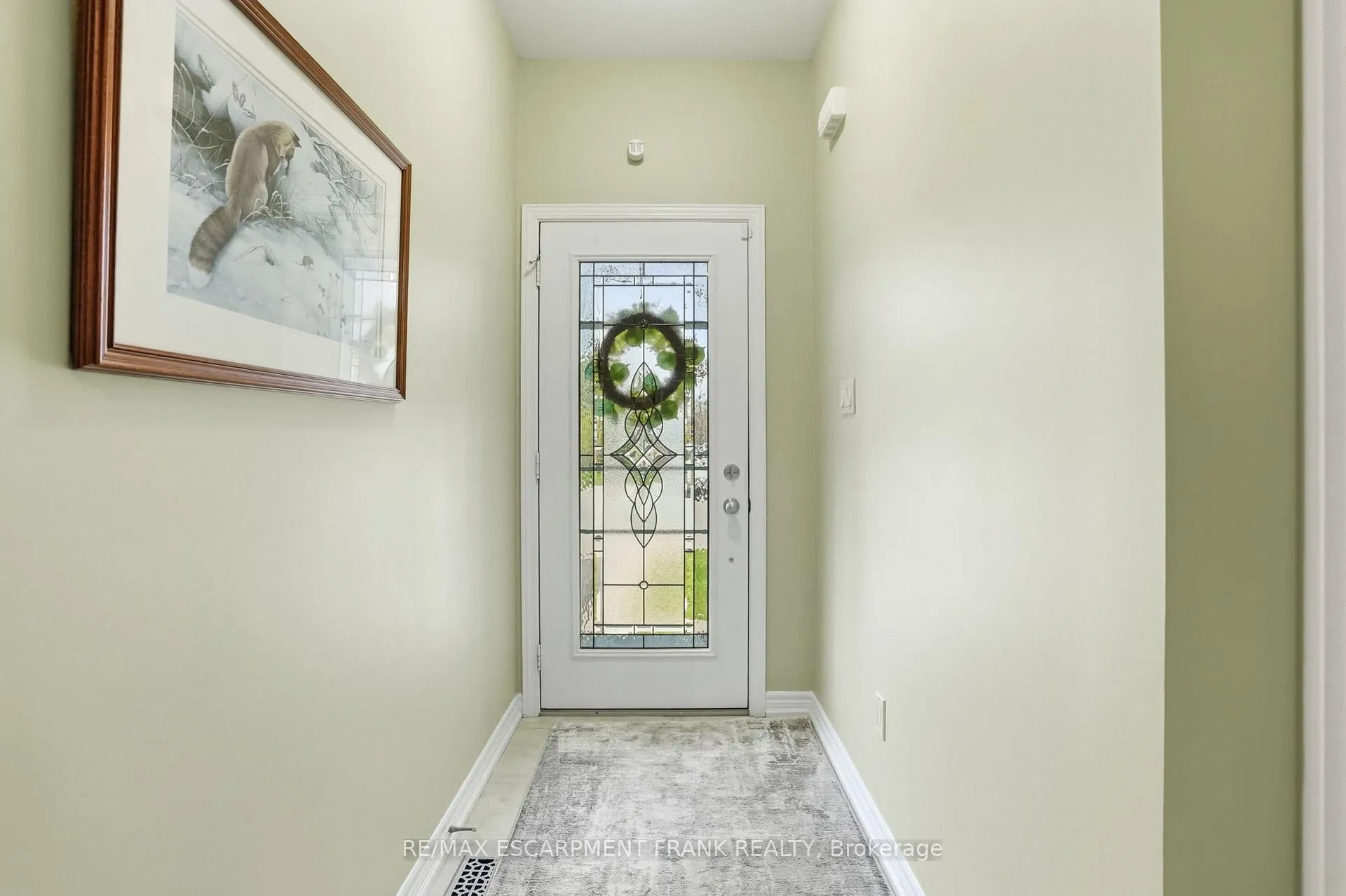 Photo 4 of 96 Abbotsford Trail, Hamilton, Twenty Place — HOMEH
