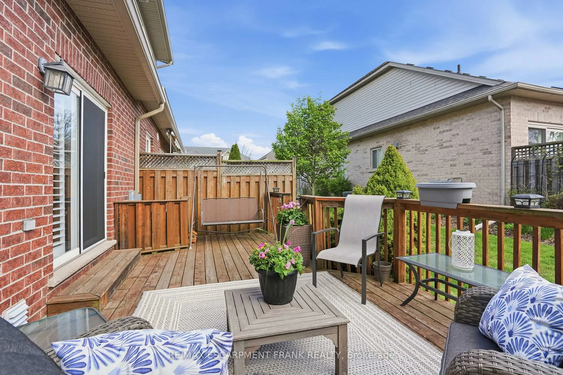 Photo 38 of 96 Abbotsford Trail, Hamilton, Twenty Place — HOMEH