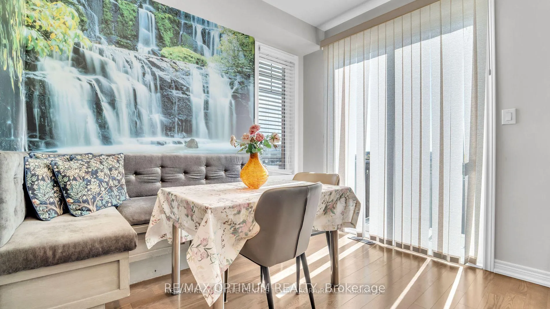 Photo 14 of 232 Sky Harbour Drive, Brampton, Bram West — HOMEH