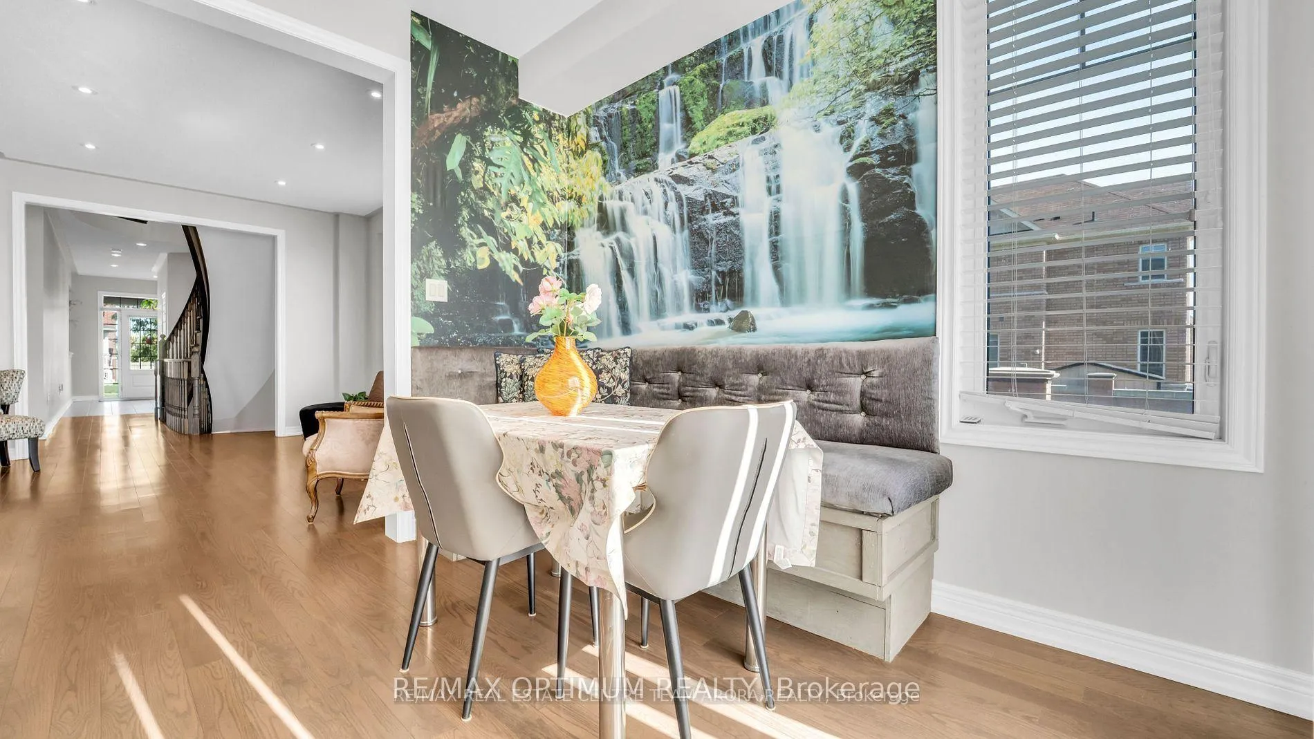 Photo 15 of 232 Sky Harbour Drive, Brampton, Bram West — HOMEH