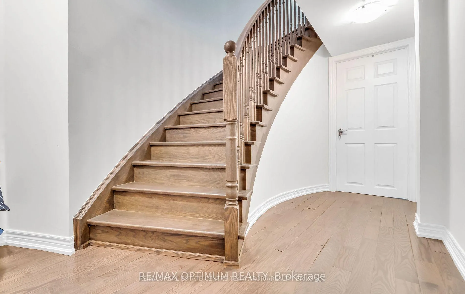 Photo 31 of 232 Sky Harbour Drive, Brampton, Bram West — HOMEH
