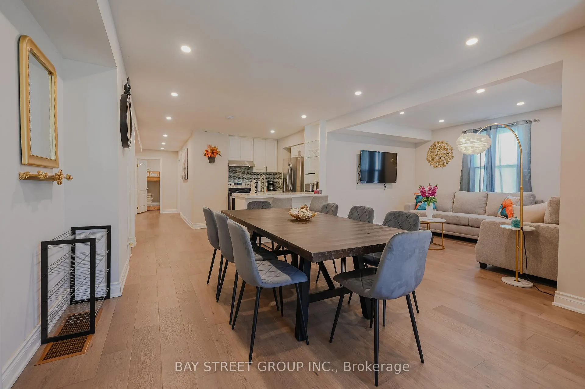 Photo 1 of 4534 Morrison Street, Niagara Falls, Downtown — HOMEH