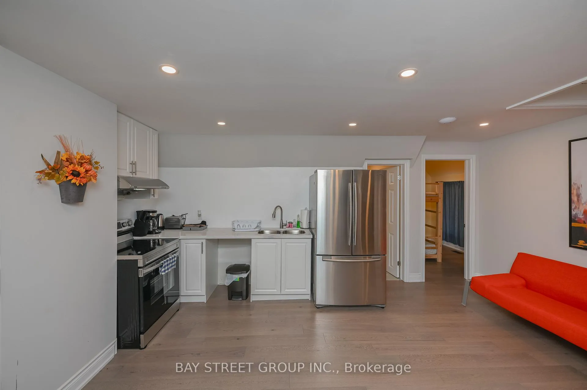 Photo 11 of 4534 Morrison Street, Niagara Falls, Downtown — HOMEH