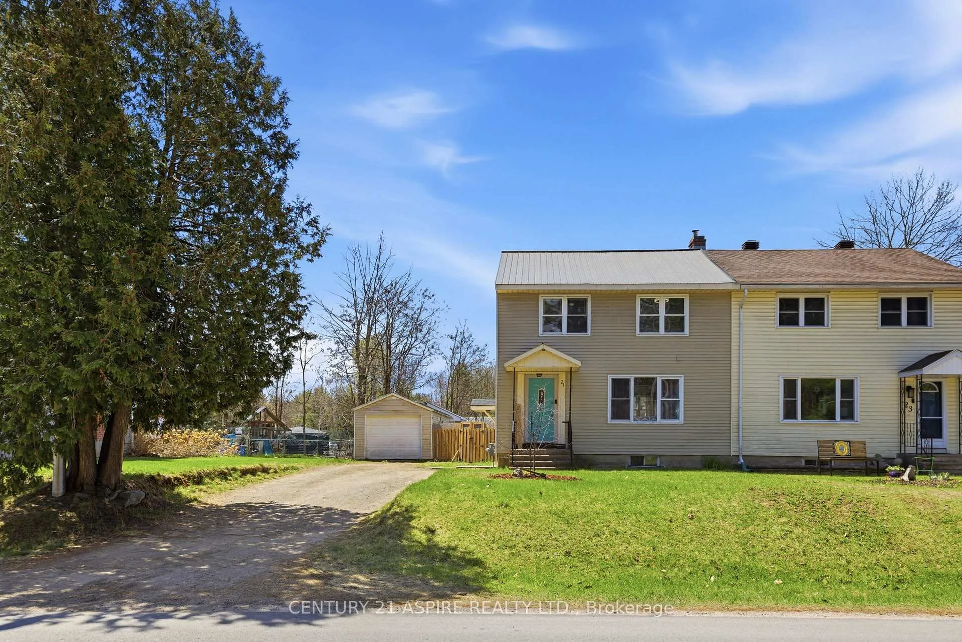 Photo 4 of 21 Rutherford Avenue, Deep River — HOMEH