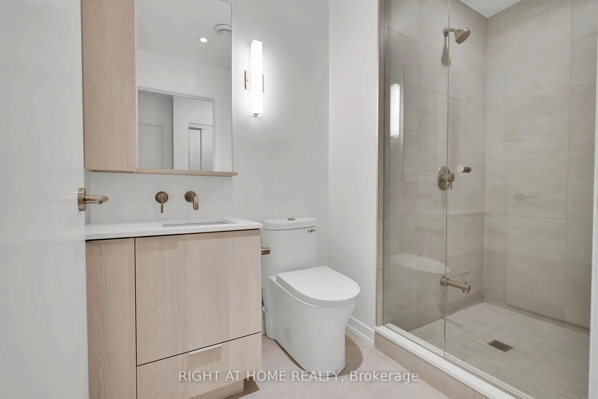 Photo 11 of Unit 3004S, 110 Broadway Avenue, Toronto, Mount Pleasant West — HOMEH