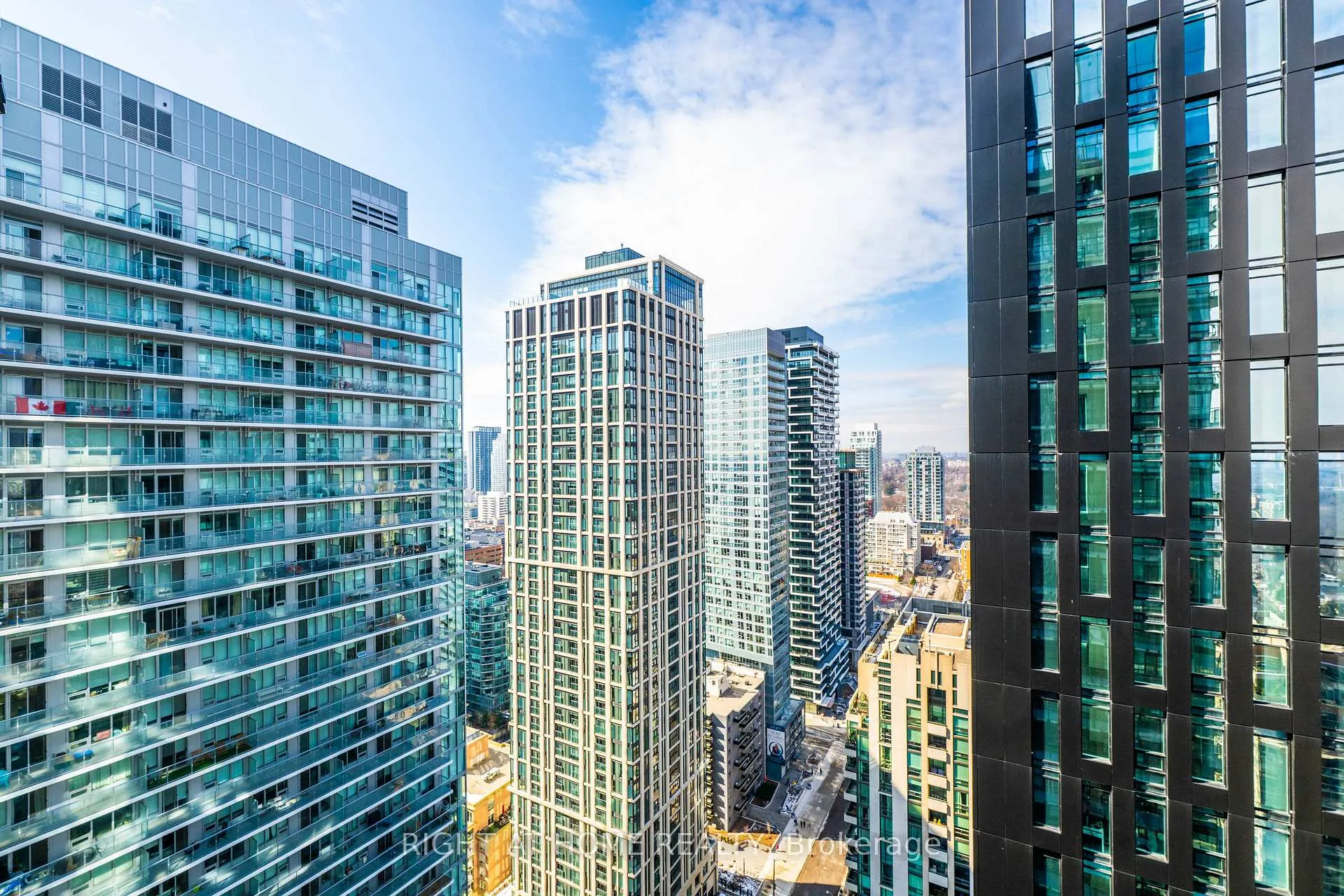 Photo 12 of Unit 3004S, 110 Broadway Avenue, Toronto, Mount Pleasant West — HOMEH