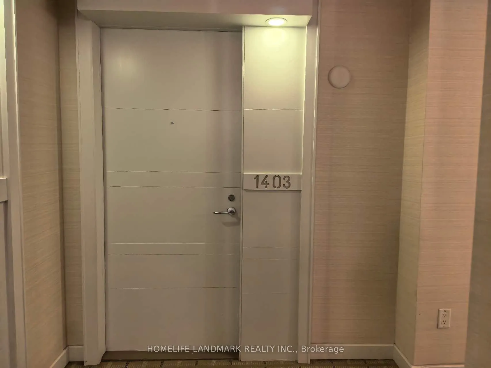 Photo 2 of Unit 1403, 38 Grenville Street, Toronto, Bay Street Corridor — HOMEH